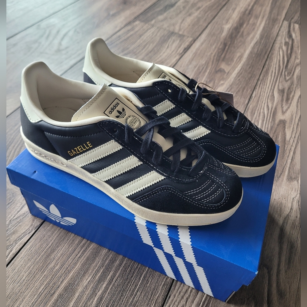 adidas Gazelle Black and White Classic Low-Top Sneakers